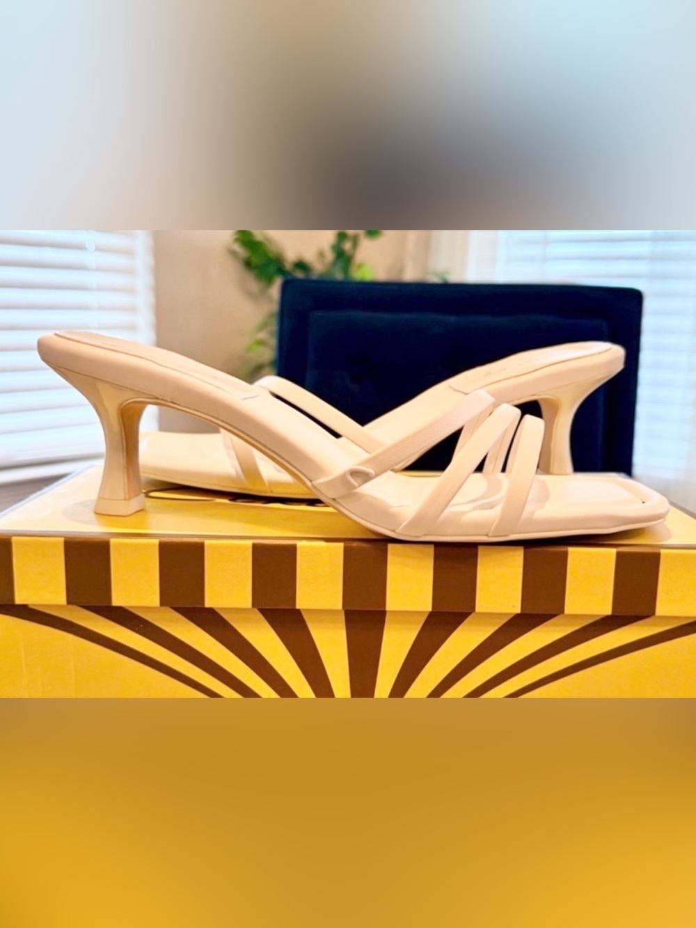 🚨Circus by Sam Edelman White Cecily Heeled Mules | Sz. 7.5M | (NWB) - Picture 2 of 9